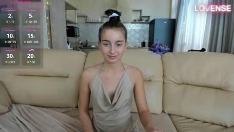 Eliz                               online show from 02.02.25