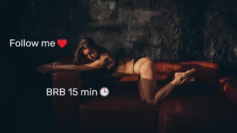 Snapshot of elizsweet chatting on 10.05.25 Eliz online show from 10.05.25