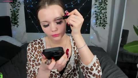 Ella online show from 06.03.26