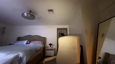 Snapshot of ella_ella_ella_ay chatting on 11.05.25 ella_ella_ella_ay online show from 11.05.25