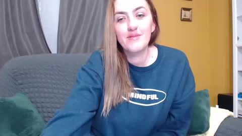 Ella  Max online show from 02.11.25