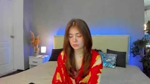 Ella Mayers online show from 02.23.25