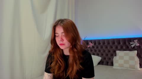 Ella Mayers online show from 02.26.25