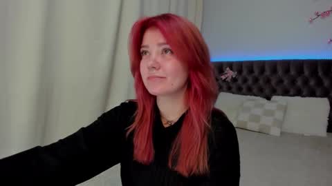 Ella Mayers online show from 09.25.25