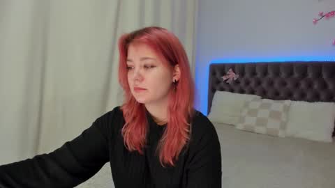 Ella Mayers online show from 10.27.25