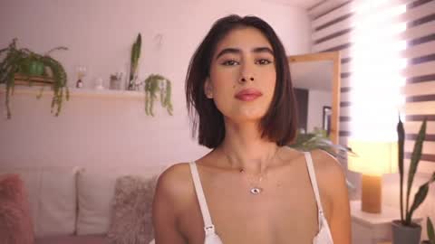 ELLA OWEN online show from 04.01.26