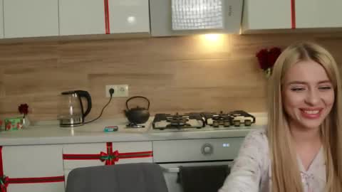 Ella online show from 12.18.24