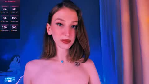 ellaamber online show from 12.13.25