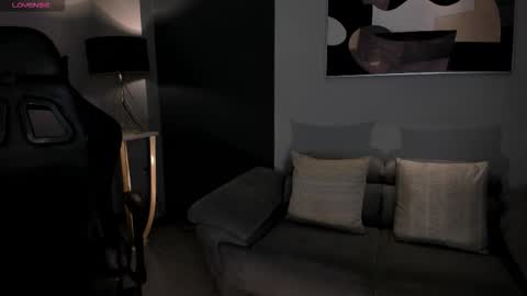 Snapshot of ellaclark chatting on 10.11.25 EllaClark online show from 10.11.25