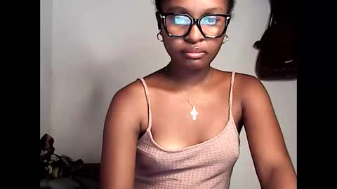 ellah245 online show from 04.23.26