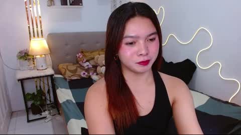 Snapshot of ellah_raj chatting on 10.25.25 ELLAH online show from 10.25.25