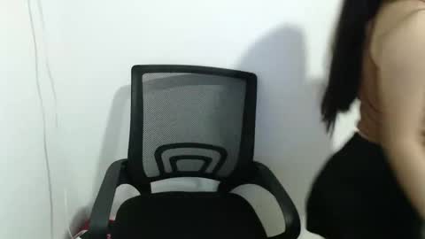 Ellah online show from 10.23.25