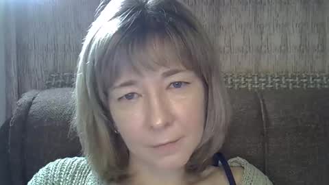 ellajohnsonx online show from 03.11.25