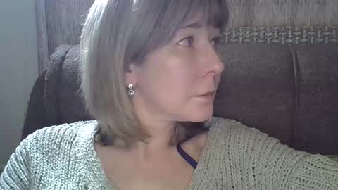 ellajohnsonx online show from 03.11.25