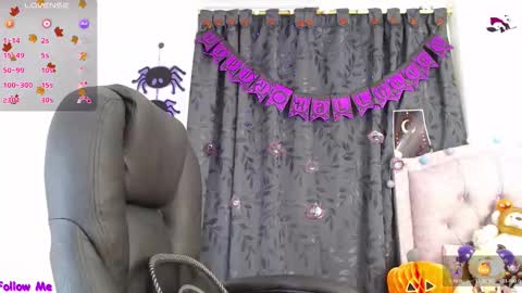 Snapshot of ellajonz chatting on 10.05.25 Ella Amoneth online show from 10.05.25