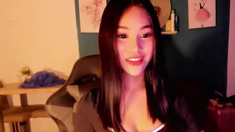 Snapshot of ellaliciousss chatting on 03.09.25 ella online show from 03.09.25