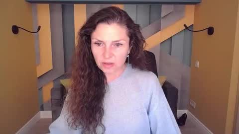 EllaLongs online show from 05.19.26