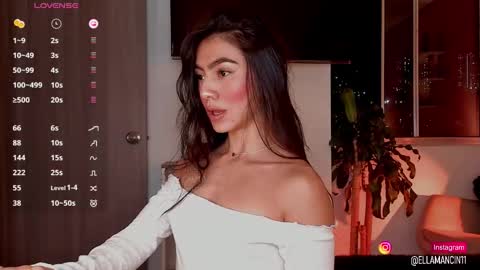 Ella online show from 10.21.25