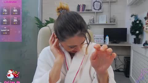            online show from 12.19.24