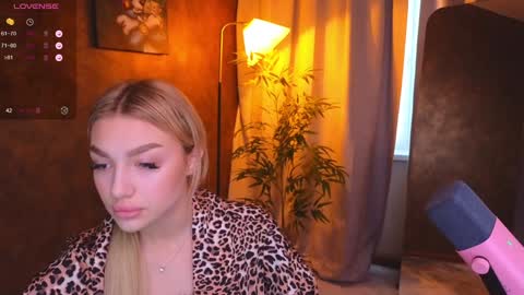 ellamilla online show from 01.14.25