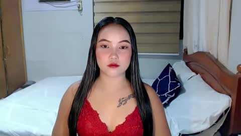 Snapshot of ellaminov chatting on 03.04.26 Ella online show from 03.04.26