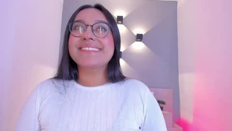 Ella online show from 01.11.25