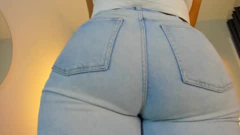 Ella online show from 11.13.25