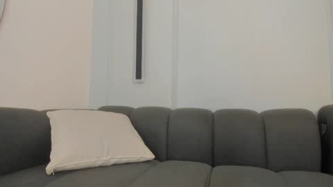 Ella online show from 11.29.25