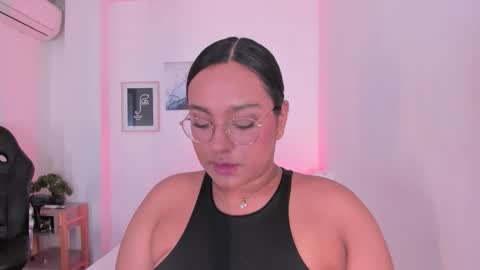 Ella online show from 12.21.25