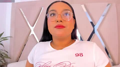 Snapshot of ellamontoya chatting on 02.06.26 Ella online show from 02.06.26