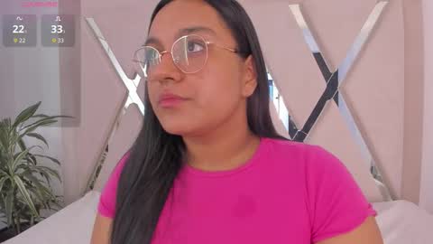 Snapshot of ellamontoya chatting on 02.15.26 Ella online show from 02.15.26