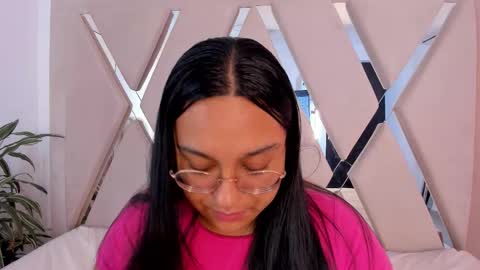 Snapshot of ellamontoya chatting on 02.28.26 Ella online show from 02.28.26