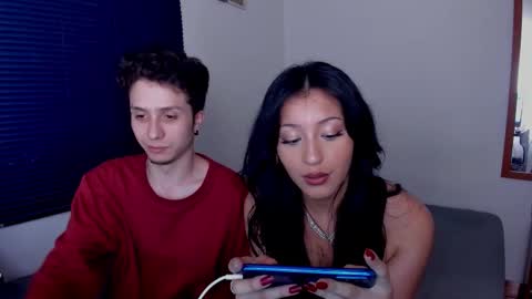 Snapshot of ellancain chatting on 11.04.25 Ella and Cain online show from 11.04.25