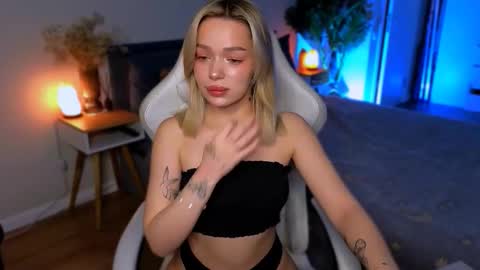 Ella online show from 01.10.26