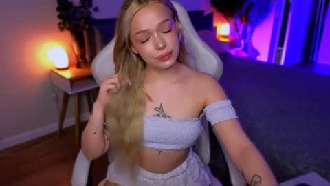 Ella online show from 04.02.26