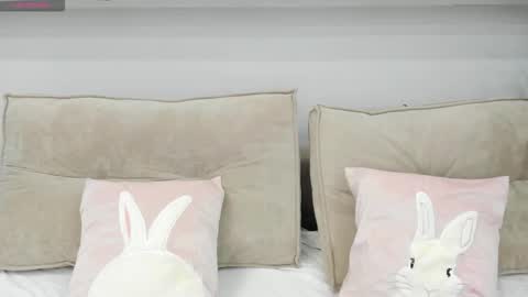 Snapshot of elle_ellise chatting on 10.06.25 elle_ellise online show from 10.06.25