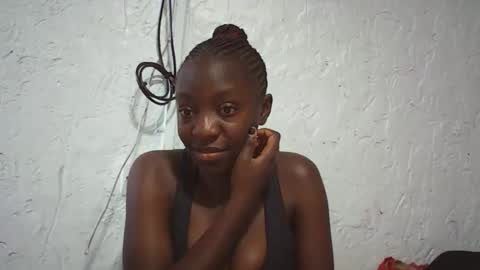 aishamalia online show from 11.03.25