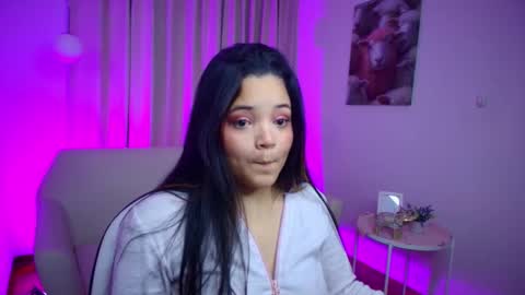 elli_snow online show from 11.26.25