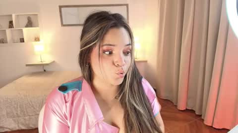 elli_snow online show from 12.14.25