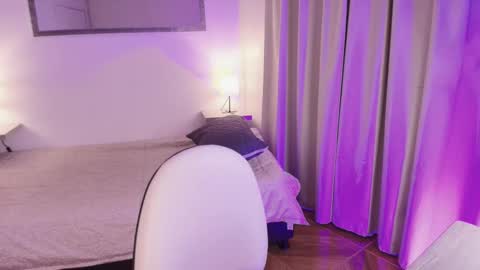 elli_snow online show from 01.08.26