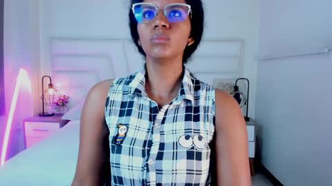  Ellie   online show from 01.31.25