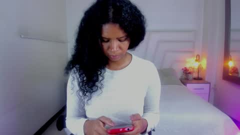  Ellie   online show from 02.05.25