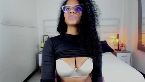  Ellie   online show from 02.07.25