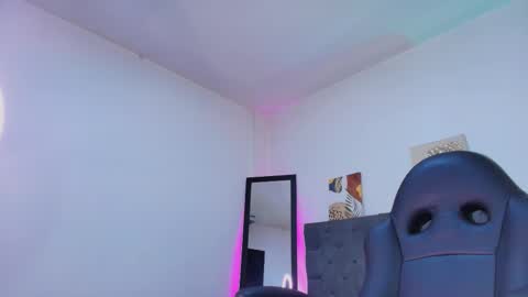  Ellie   online show from 09.11.25