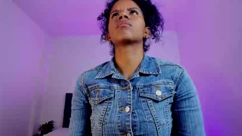  Ellie   online show from 11.06.25