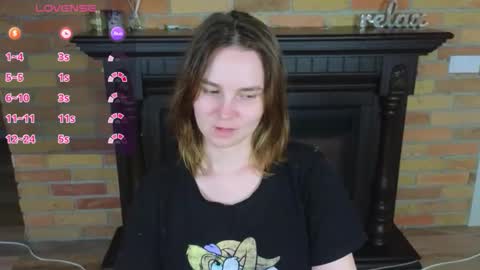Snapshot of ellie_babyy chatting on 05.17.26 Ellie online show from 05.17.26