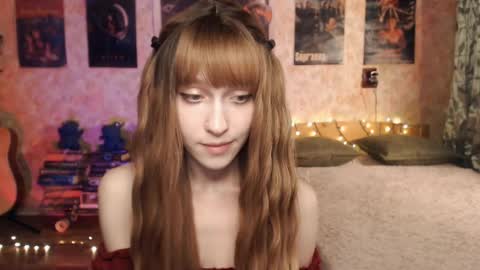 ellie_friendly online show from 12.17.24