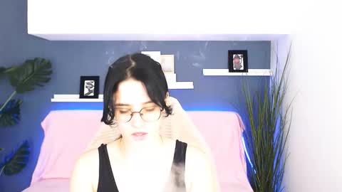 ellie_magic online show from 10.13.25