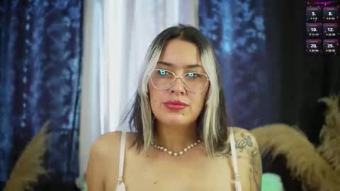 Snapshot of ellie_ramos chatting on 10.26.25 Ellie Ramos online show from 10.26.25