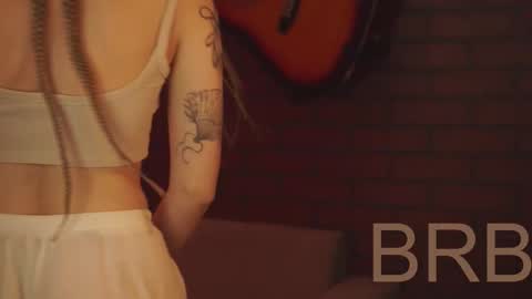 elliecutes online show from 02.11.25